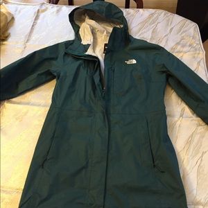 North Face Forest Green Wind Breaker